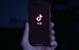 不簡單的抖音品牌logo設計(jì)爲什麽這樣更新？